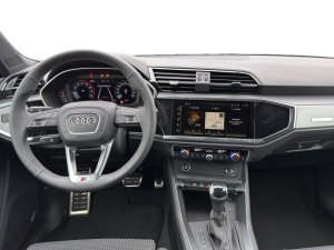 Audi Q3 40TFSI quattro S-Tronic S-Line