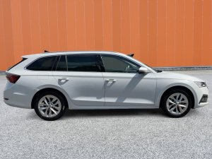 Skoda Octavia Combi 2.0TDI DSG Style