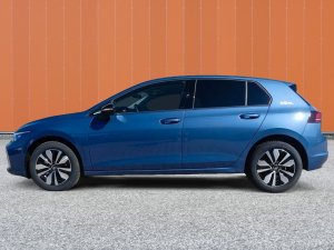 Volkswagen Golf VIII 2.0 TDI DSG Goal