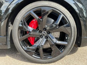 Audi RS Q8 4.0 V8 TFSI quattro T-Tronic 