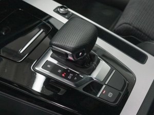 Audi Q5 40 TFSI quattro S-Tronic S-Line