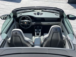Porsche 911 Carrera Cabriolet 4 GTS 