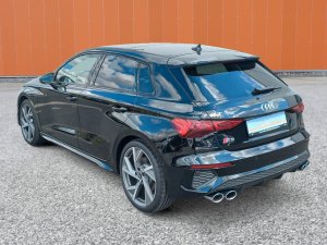 Audi S3 Sportback 2.0 TFSI quattro S-Tronic 