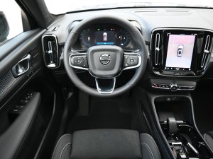Volvo XC40 B4 AWD DKG Ultimate Dark