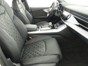 Audi Q8 SUV 50 TDI quattro tiptronic 