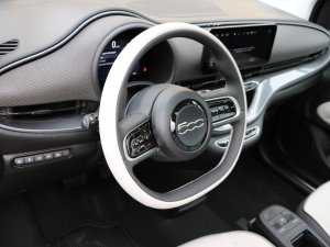 Fiat 500 electric 87 kW La Prima By Bocelli