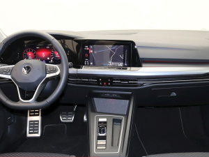 Volkswagen Golf VIII 1.5 eTSI DSG Active