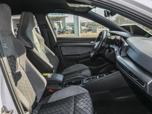 Volkswagen Golf VIII 2.0 TSI DSG 4Motion  R-Line