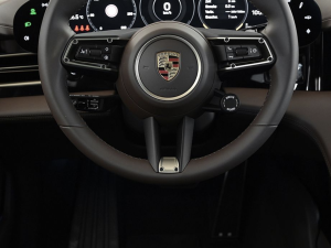 Porsche Taycan GTS Sport Turismo