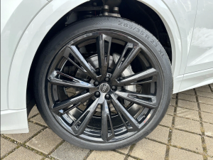 Audi Q8 50 TDI quattro T-Tronic 
