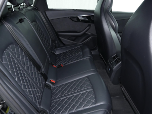 Audi S4 Avant 3.0 V6 TDI quattro T-Tronic 