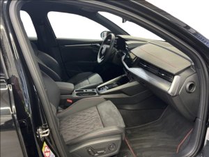 Audi A3 Sportback 40TFSI quattro S tronic S line