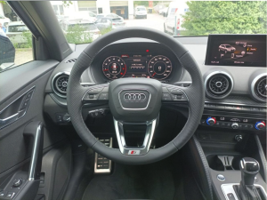 Audi Q2 40 TFSI S Line quattro S-Tronic 