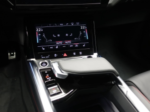 Audi Q8 e-tron 55 Black Edition quattro 