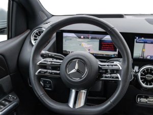 Mercedes-Benz B 220 4matic AMG-Line