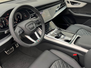 Audi Q8 SUV 50 TDI quattro tiptronic 