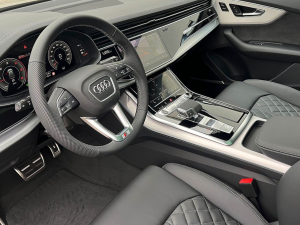 Audi Q8 SUV 50 TDI quattro tiptronic 