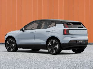 Volvo EX30 Twin Ultra Performance AWD 