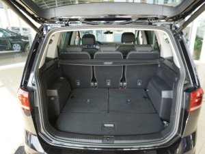 Volkswagen Touran 1.5 TSI DSG Comfortline
