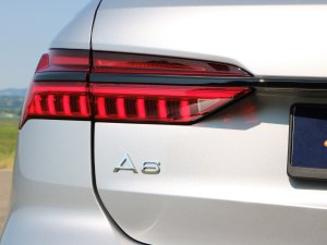Audi A6 Avant 45 TDI Design quattro S-Tronic 