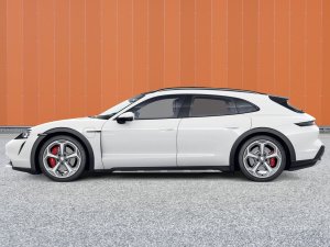 Porsche Taycan 4S Cross Turismo